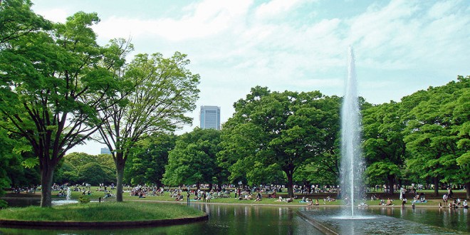 800px-Fountain_Yoyogipark-660x330